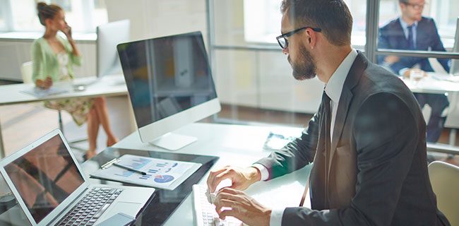 Quais as vantagens da implantação de um software de Gerenciamento de Projetos?