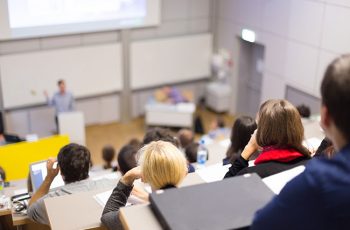 Gestão de projetos para universidades